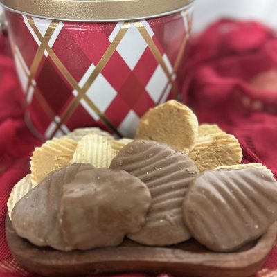 1.5 pound peanut butter wings in red diamond tin