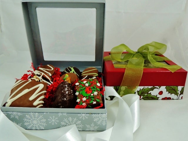 Winter Gift Box Clear Lid Holiday Chocolate Box Bow