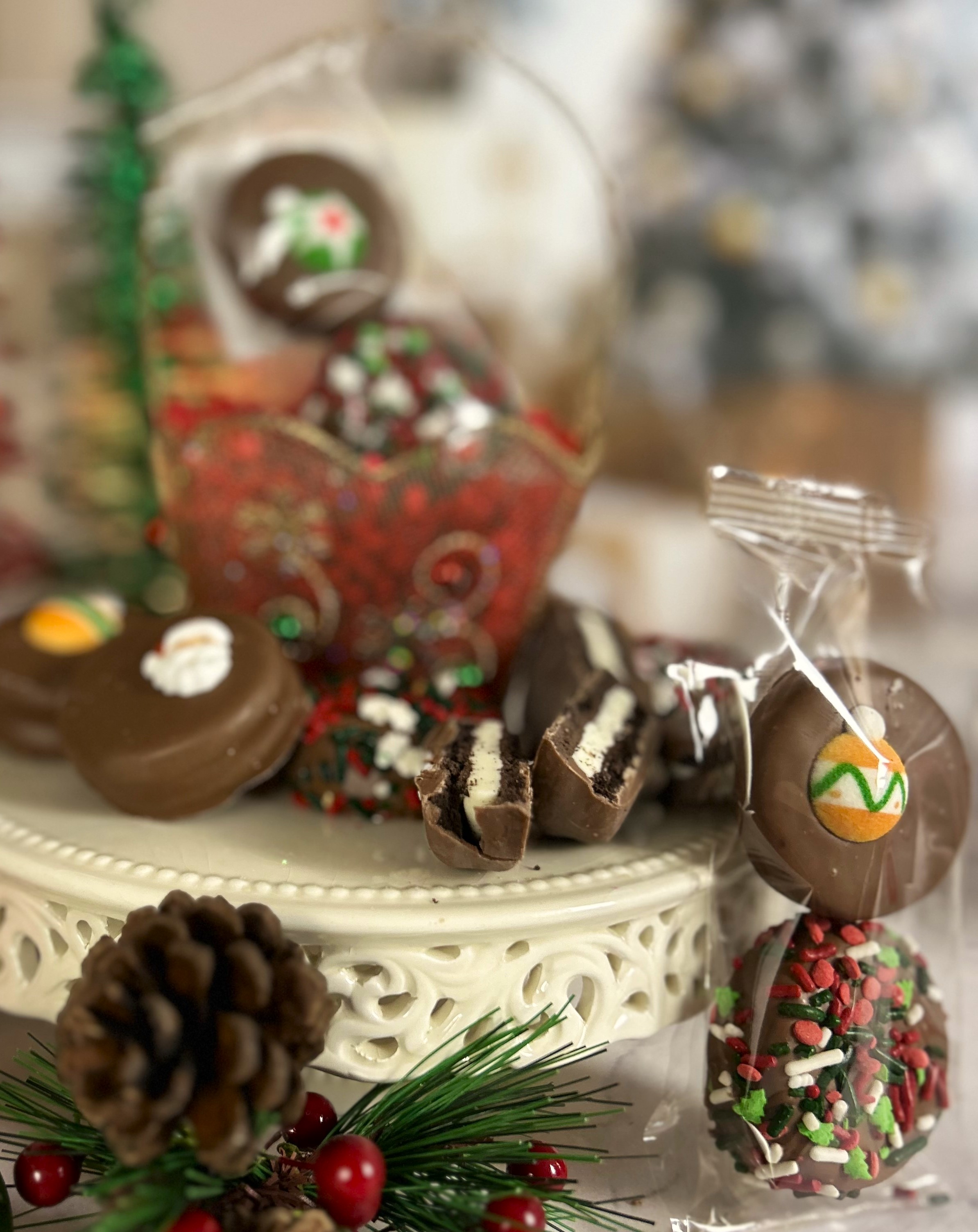 2 pack decorated holiday