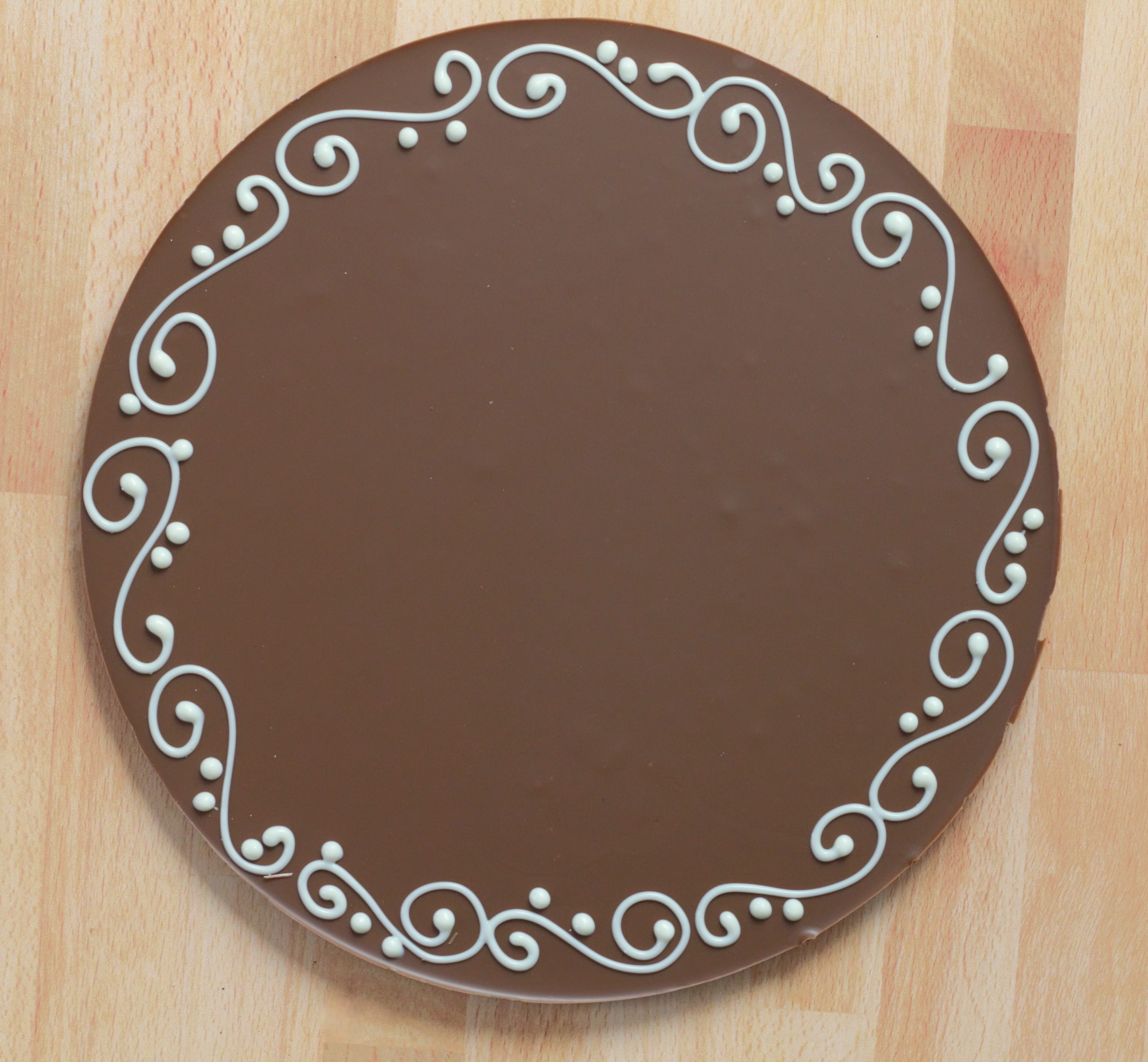 BLANK MILK SCROLL BORDER